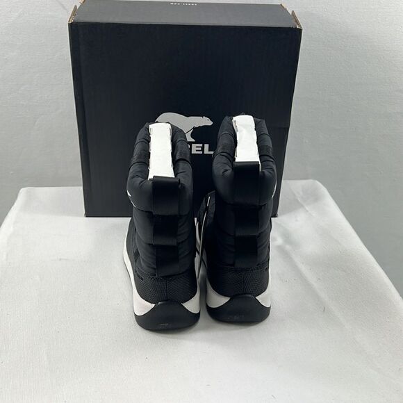 Sorel Children's Whitney II Puffy Mid Boot Black/White  size 11 - Picture 4 of 6
